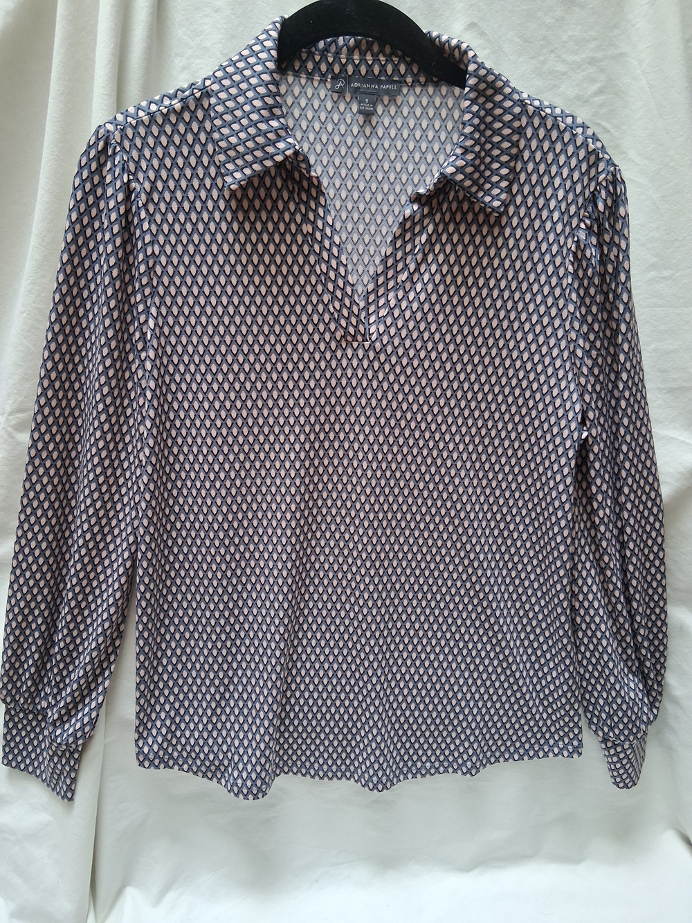 Adrianna Papell Gray & Pink Geometric Button-Down Shirt
